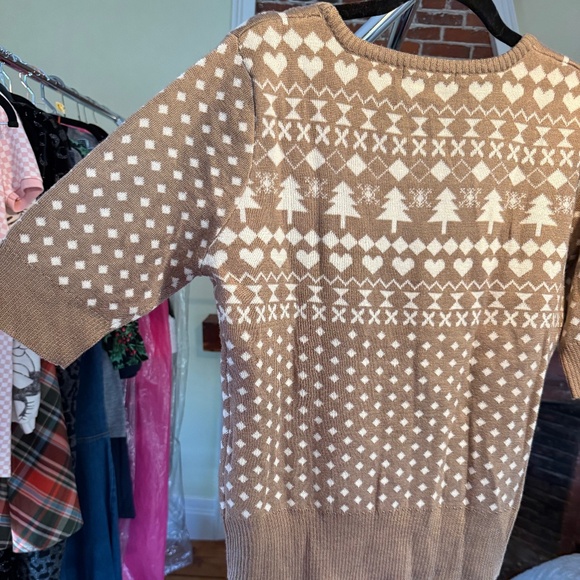 Retro Style Hell Bunny Short Sweater w/ Front Keyhole & Bow - Picture 2 of 3